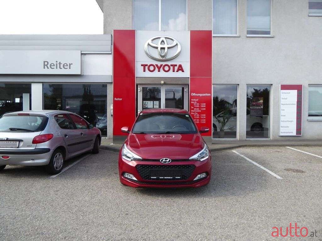 2017' Hyundai i20 photo #1
