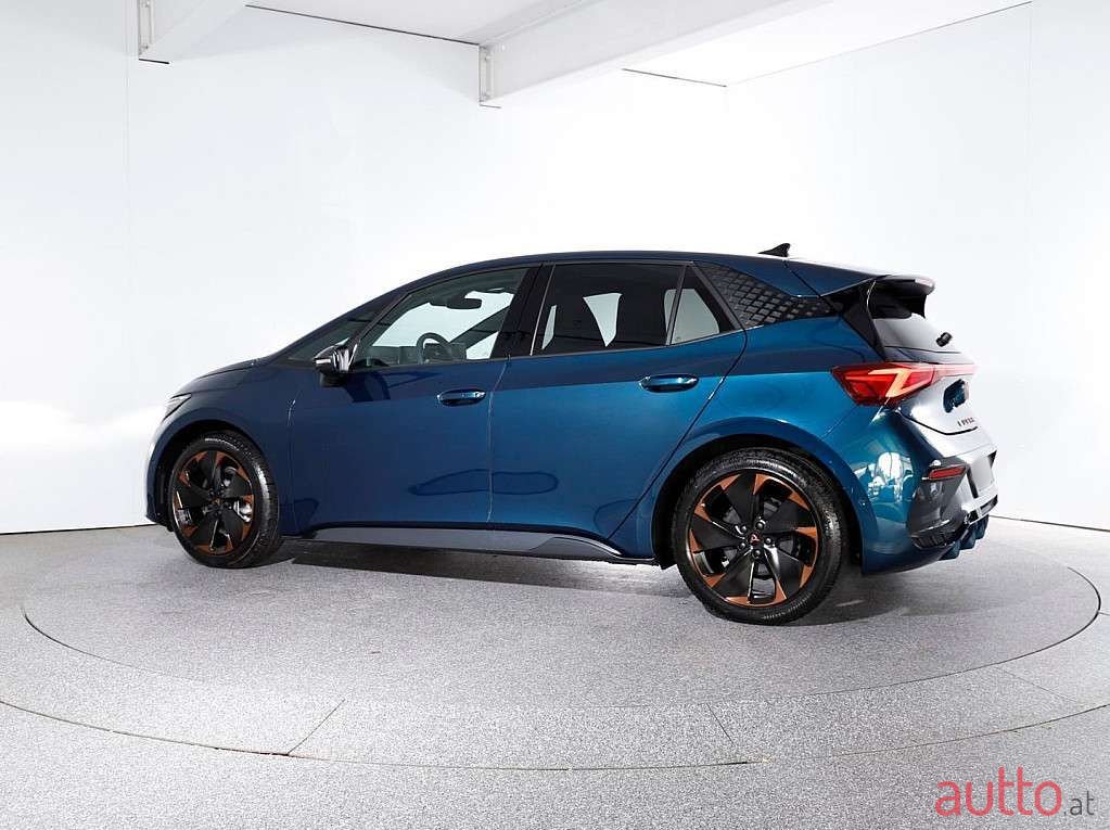 2022' Cupra Born photo #3