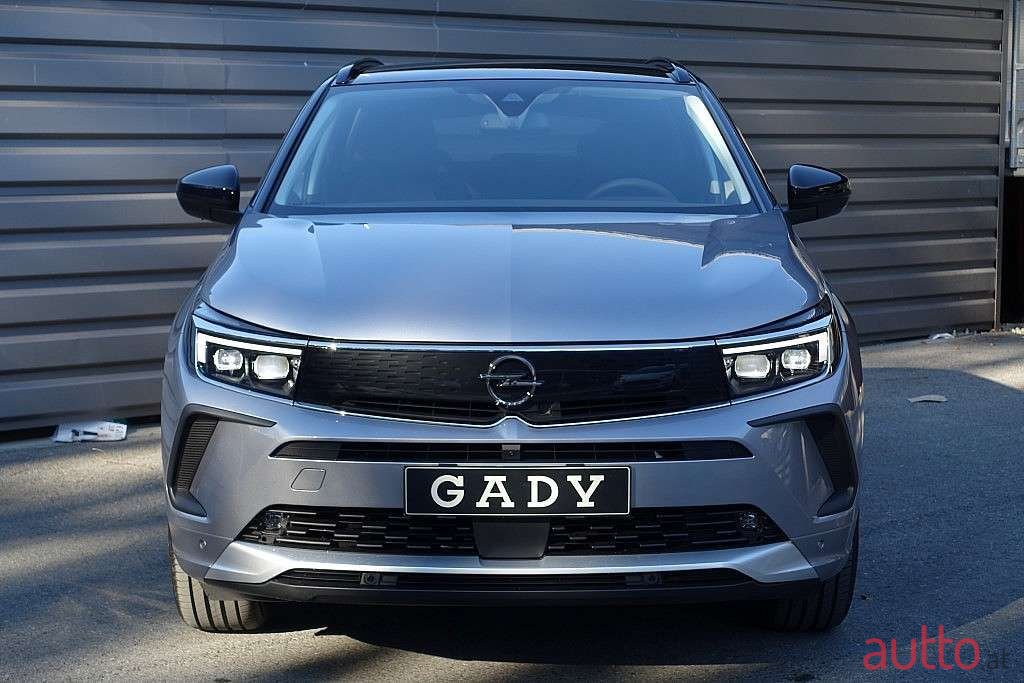 2022' Opel Grandland X photo #2