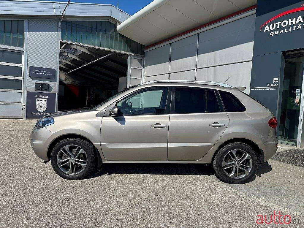 2012' Renault Koleos photo #2