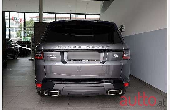 2018' Land Rover Range Rover Sport photo #4