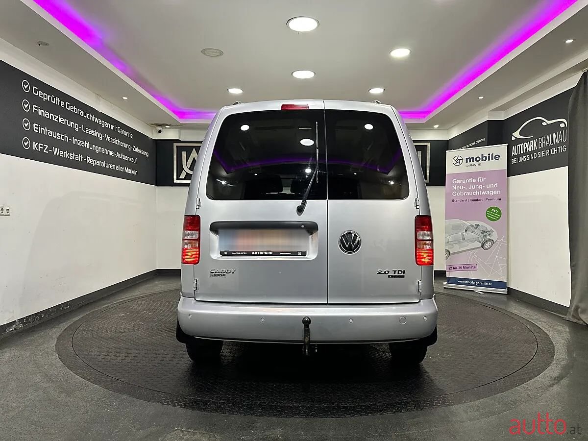 2012' Volkswagen Caddy photo #6