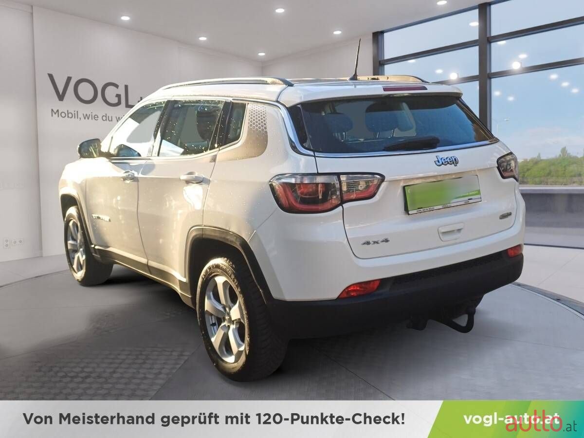 2018' Jeep Compass photo #3