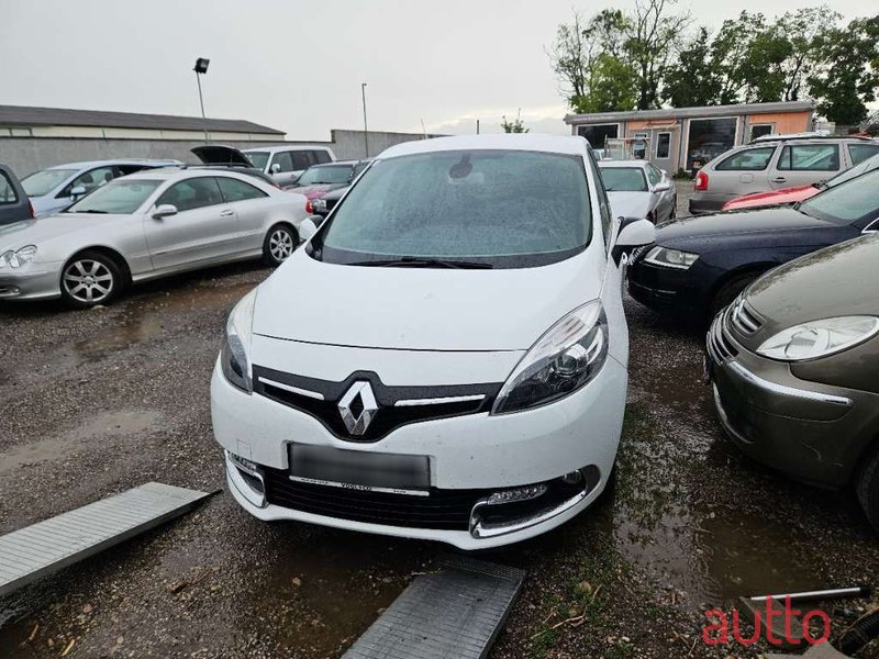 2014' Renault Scenic photo #4