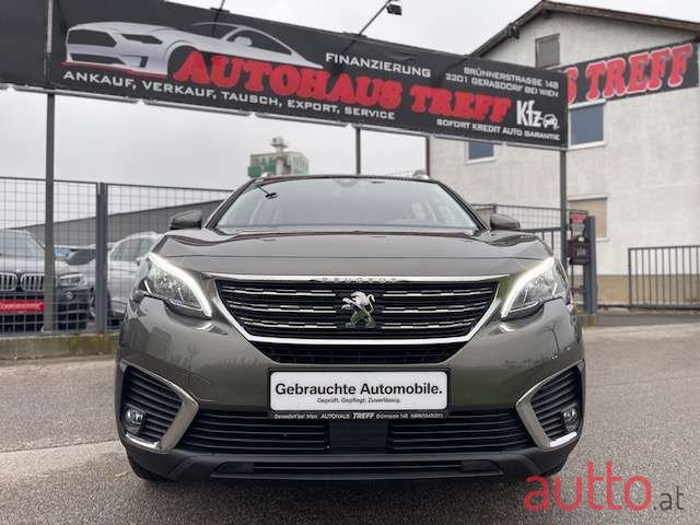 2018' Peugeot 5008 photo #2