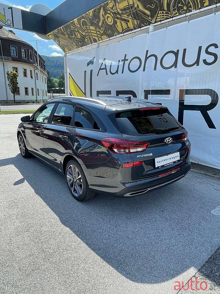2022' Hyundai i30 photo #4