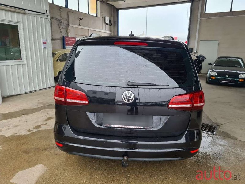 2015' Volkswagen Sharan photo #6
