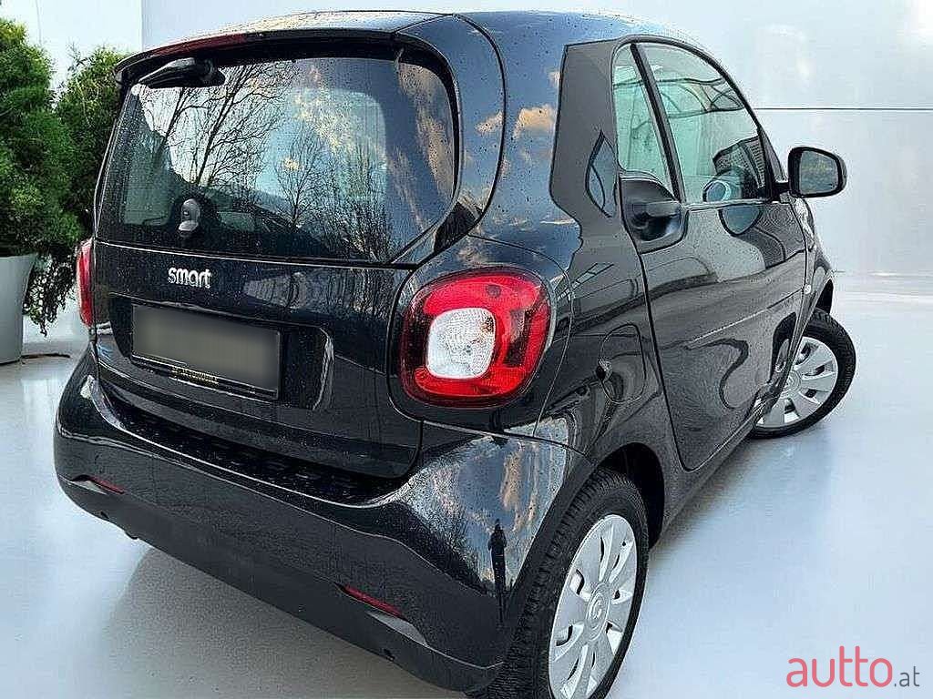 2017' Smart Fortwo photo #4