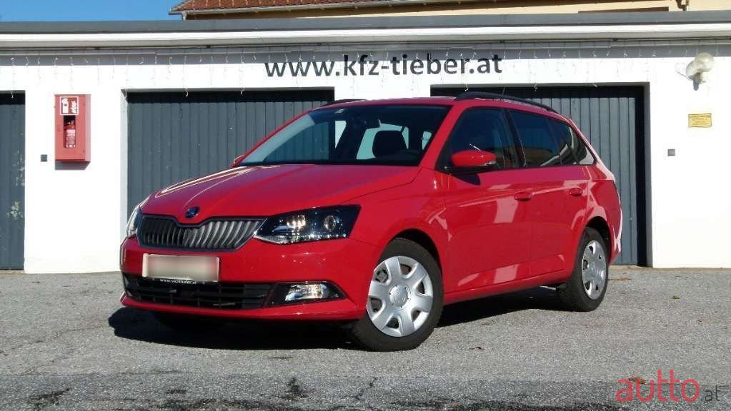 2015' Skoda Fabia photo #1