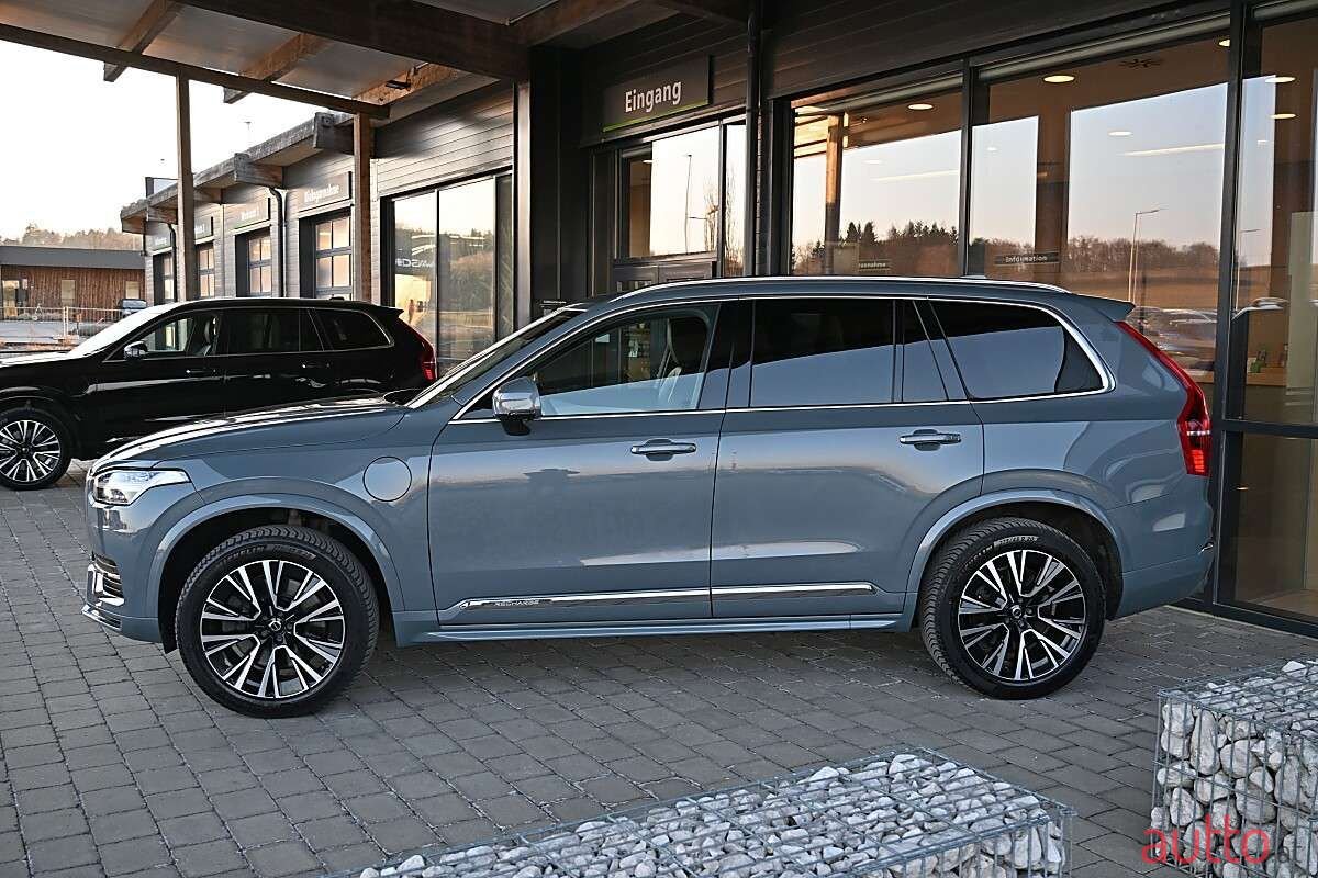 2023' Volvo XC90 photo #2