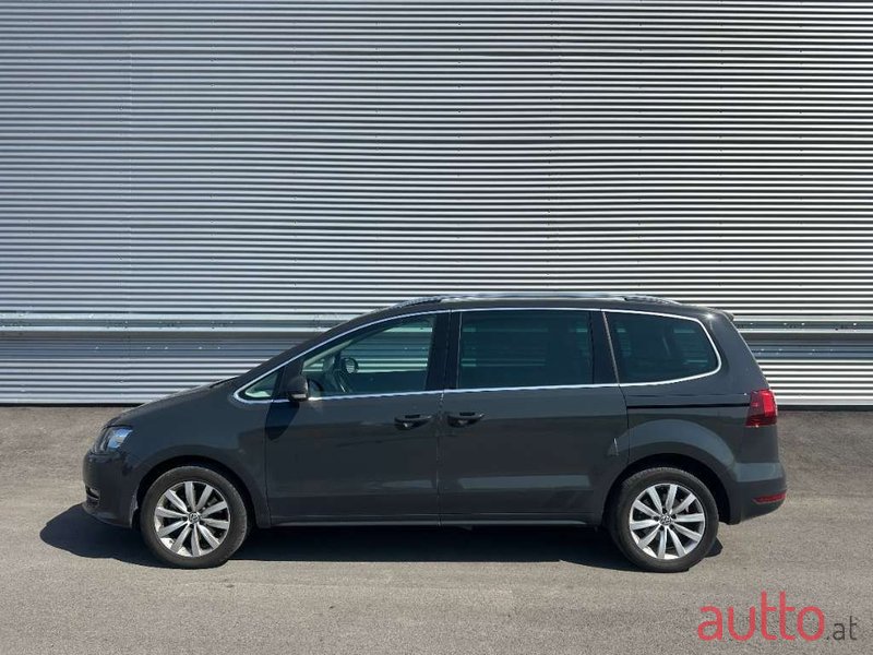 2018' Volkswagen Sharan photo #4