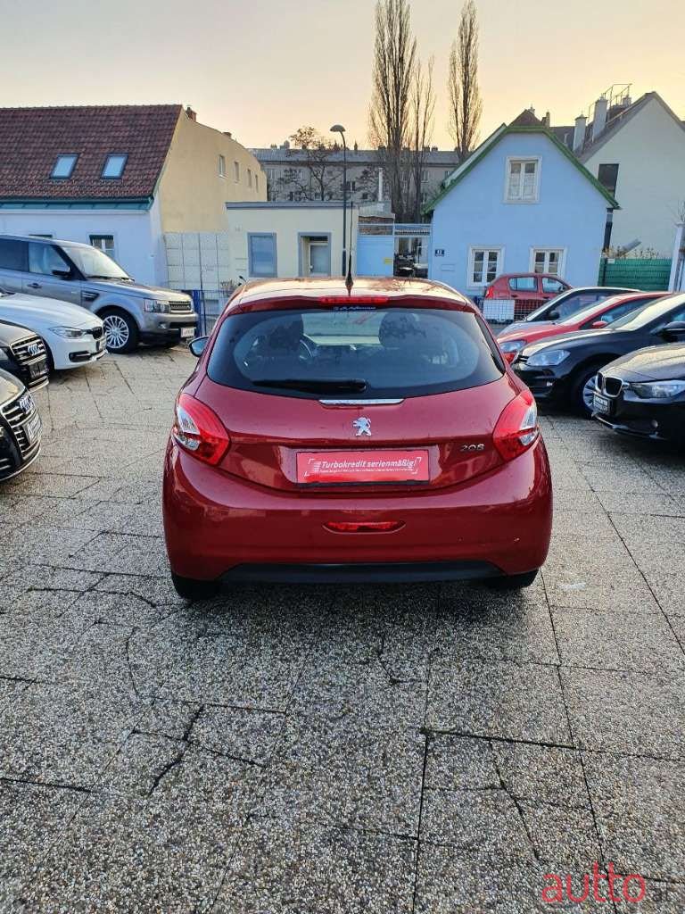 2013' Peugeot 208 photo #4