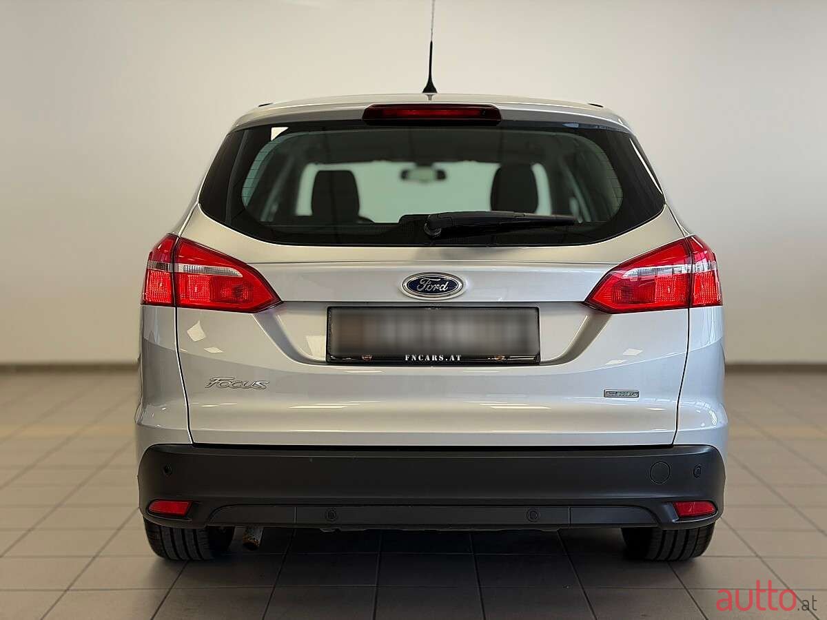 2015' Ford Focus photo #6