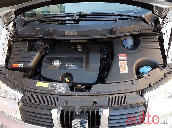 2005' SEAT Alhambra photo #3