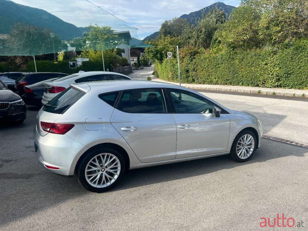 2015' SEAT Leon photo #5