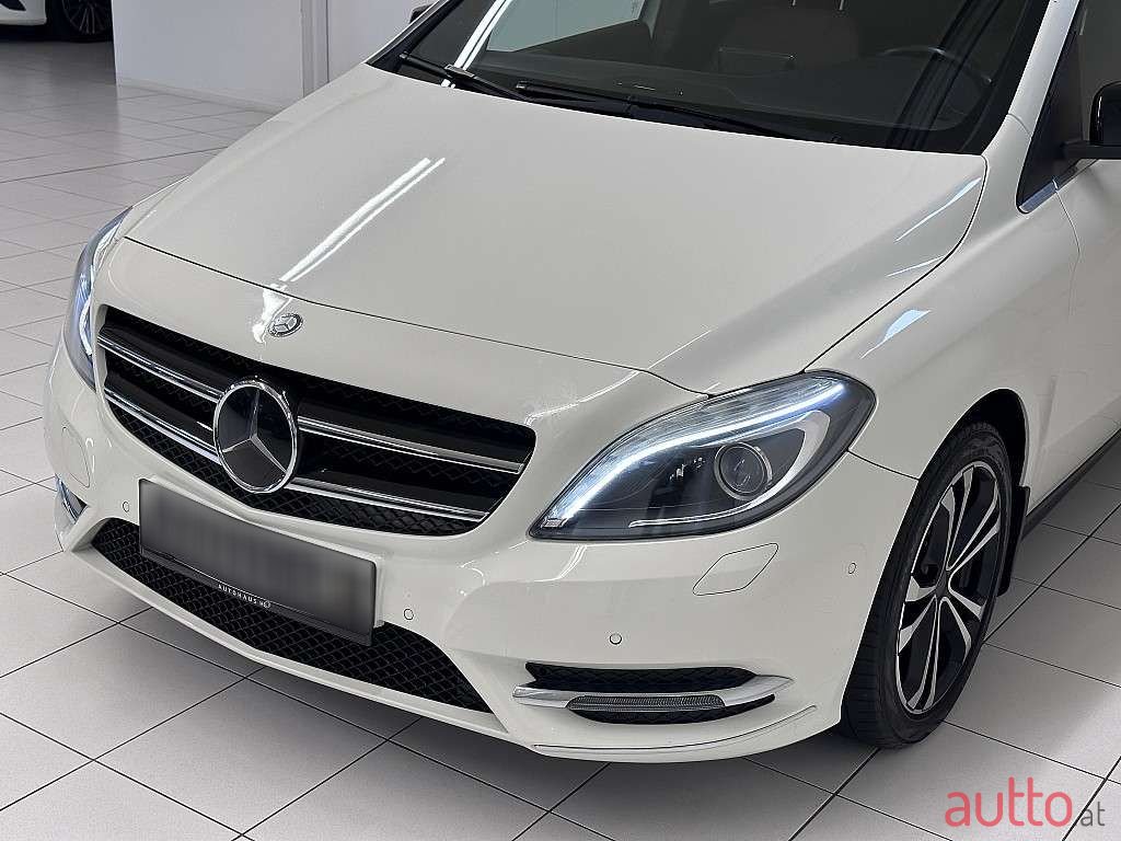 2014' Mercedes-Benz B-Klasse photo #4