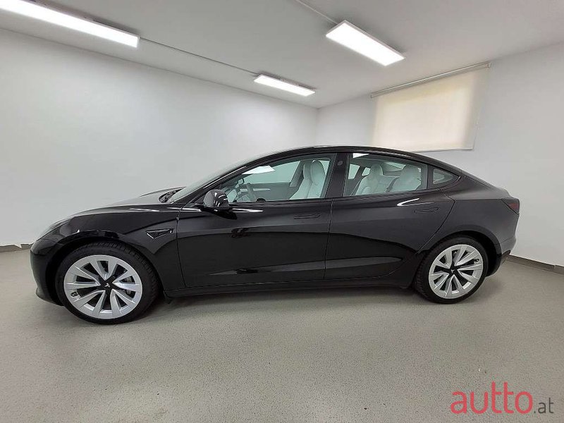 2022' Tesla Model 3 photo #4