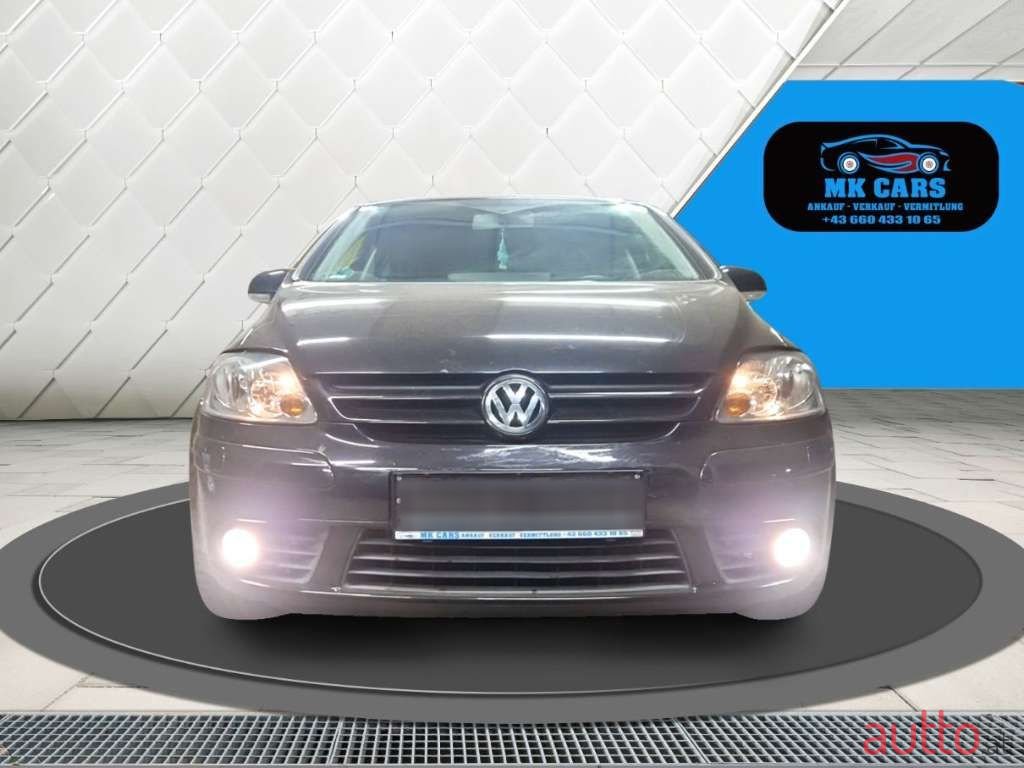 2006' Volkswagen Golf photo #1