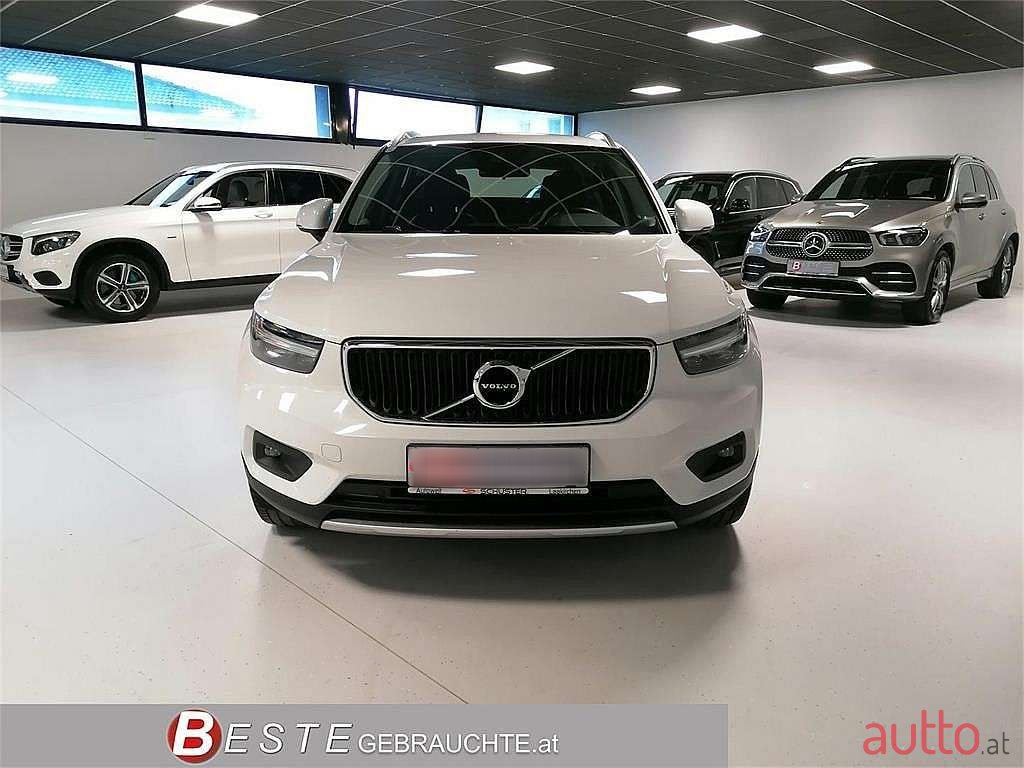 2019' Volvo XC40 photo #3