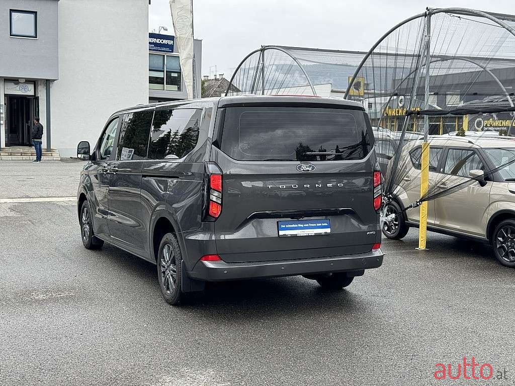 2024' Ford Tourneo photo #6
