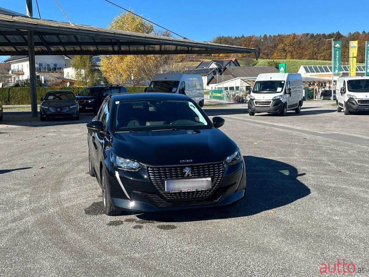 2022' Peugeot 208 photo #3