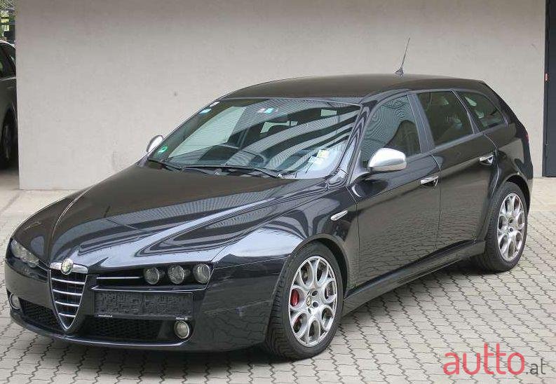 2007' Alfa Romeo 159 photo #1
