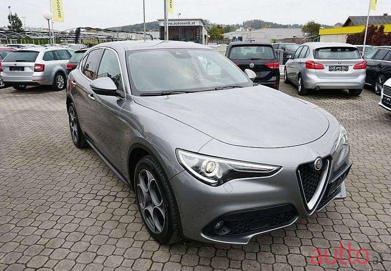 2018' Alfa Romeo Stelvio photo #1