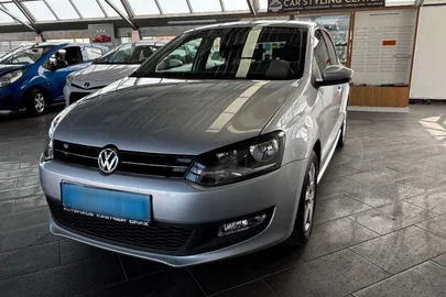 2011' Volkswagen Polo