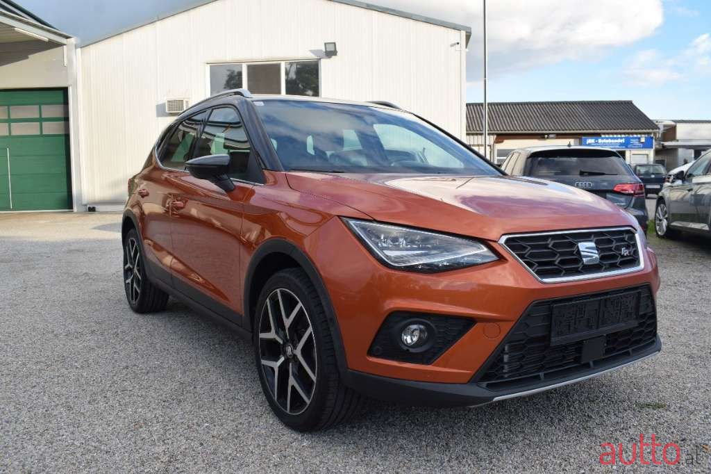 2019' SEAT Arona photo #3
