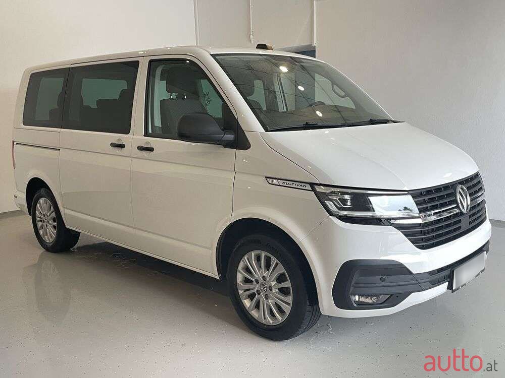 2020' Volkswagen Multivan photo #5