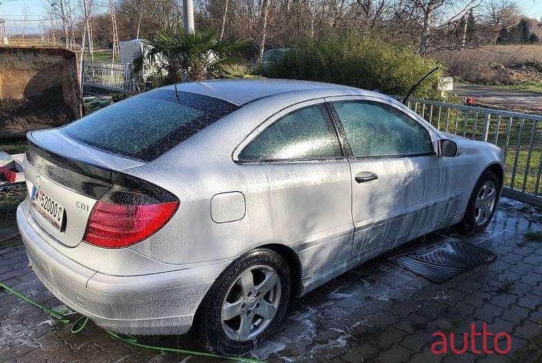 2006' Mercedes-Benz C-Klasse photo #1