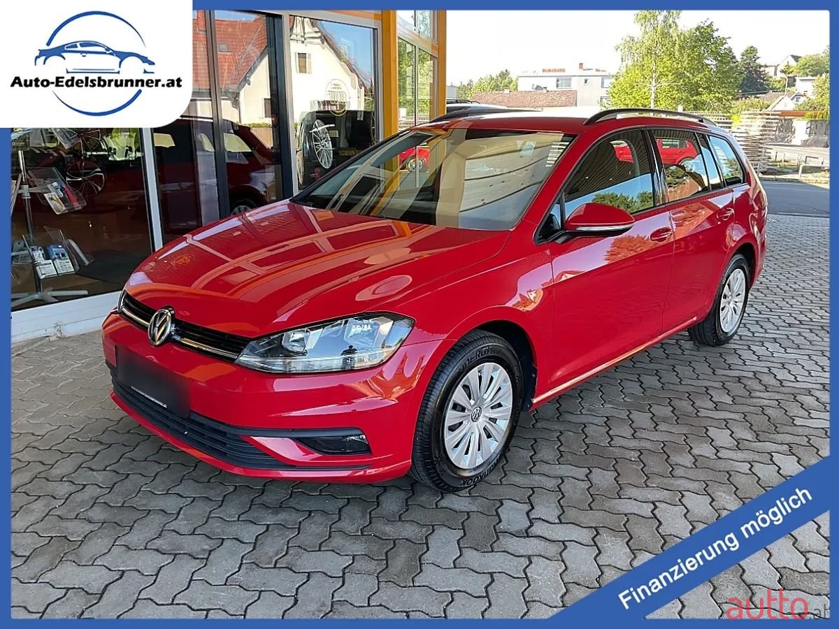 2019' Volkswagen Golf photo #1