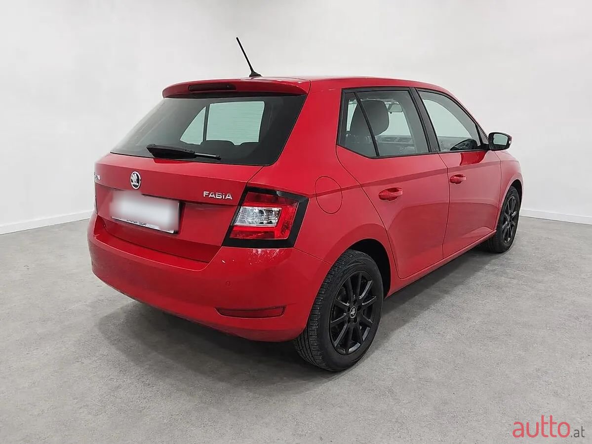 2018' Skoda Fabia photo #4