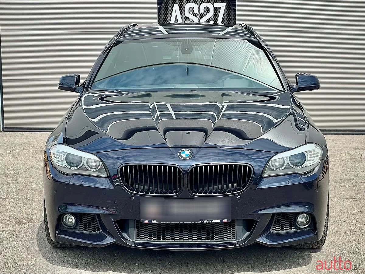 2011' BMW 5Er-Reihe photo #4