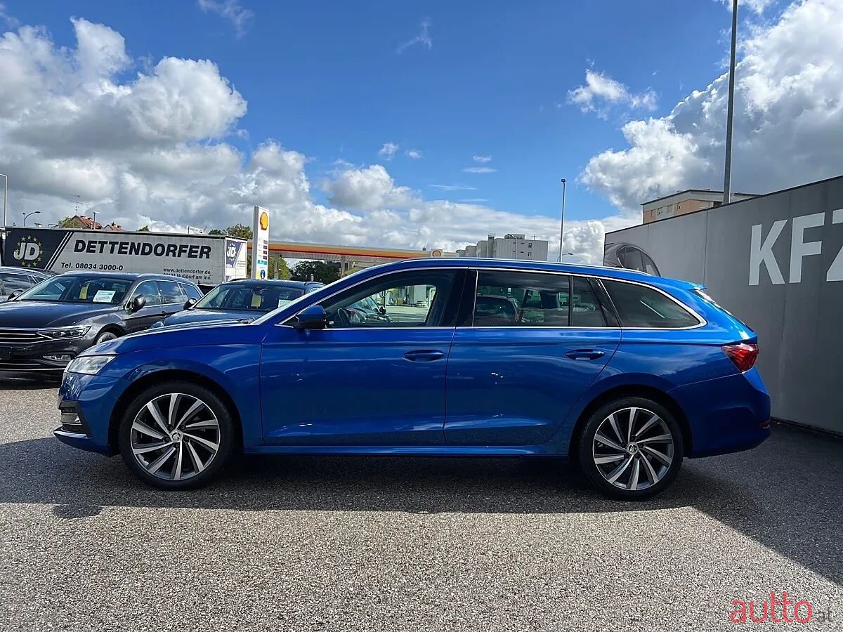 2023' Skoda Octavia photo #6