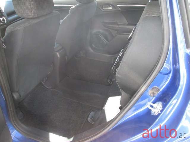 2017' Honda Jazz photo #6