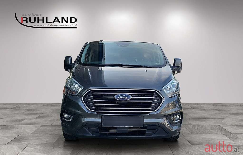 2018' Ford Tourneo photo #5