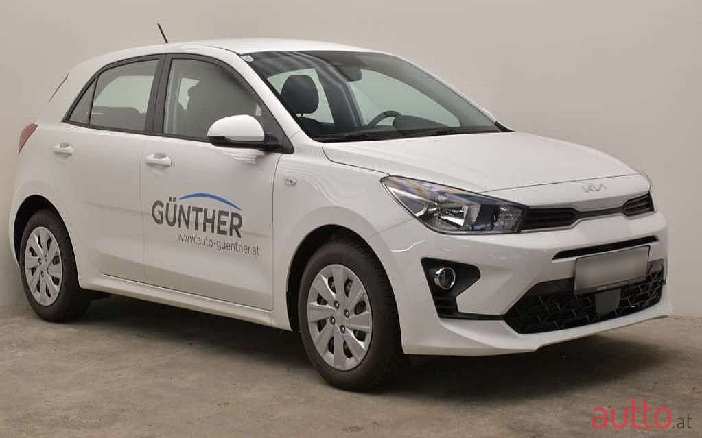 2022' Kia Rio photo #1