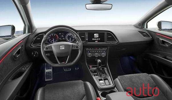 2017' SEAT Leon photo #2