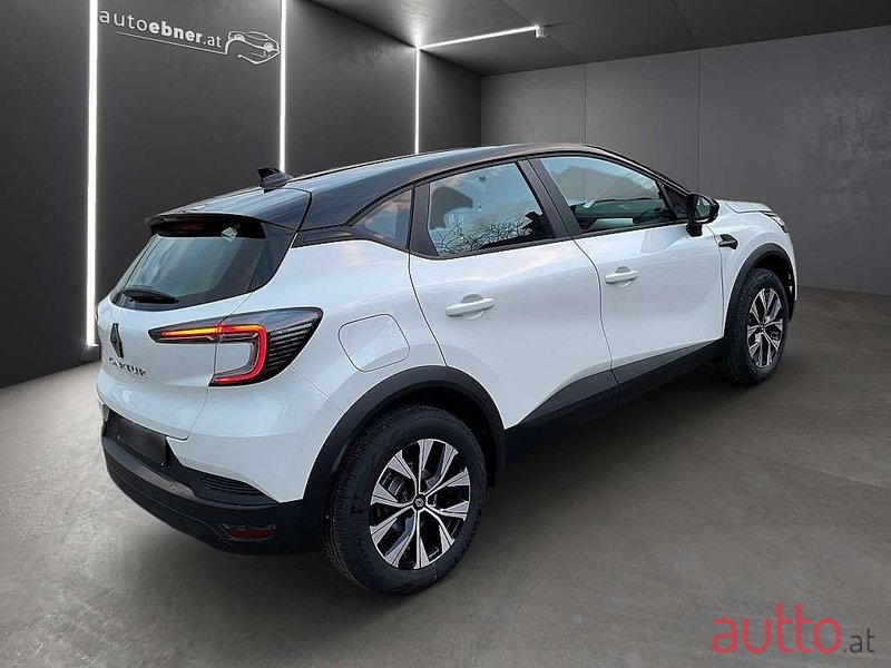 2024' Renault Captur photo #5