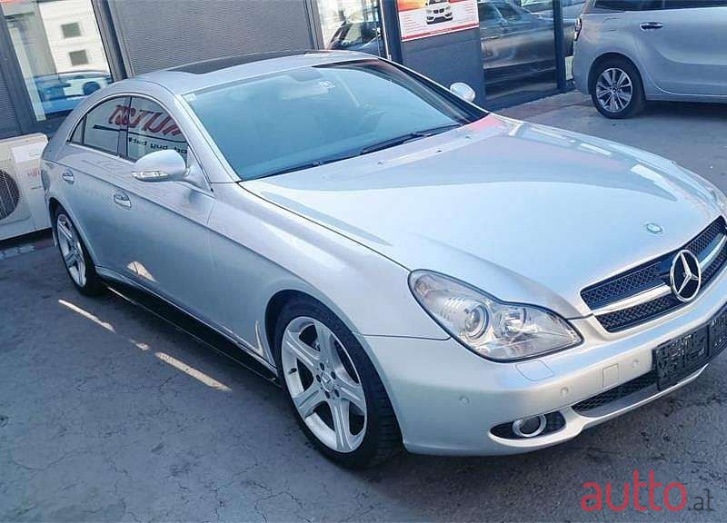 2005' Mercedes-Benz Cls-Klasse photo #3