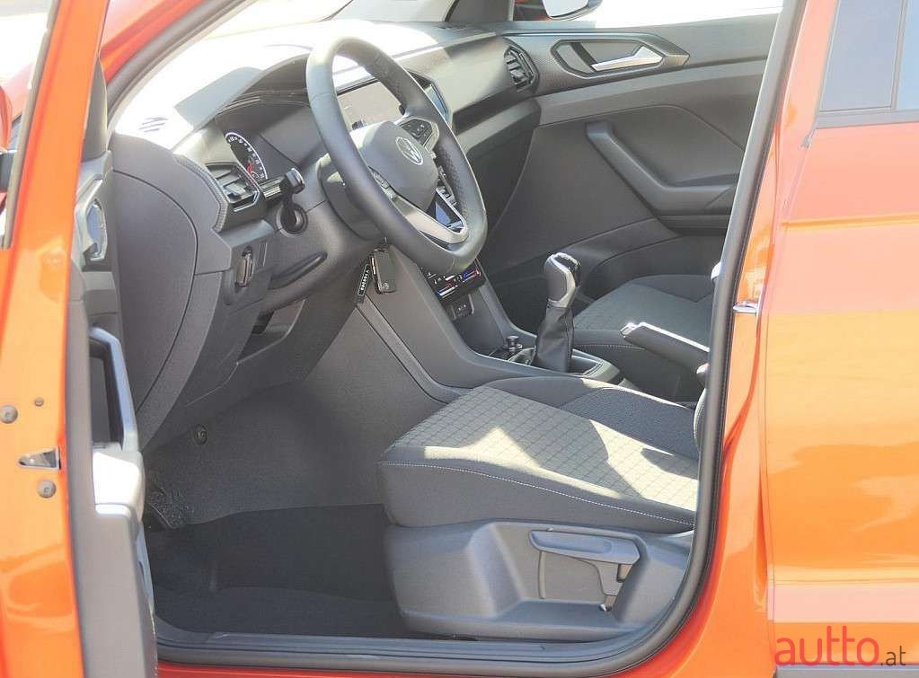 2022' Volkswagen T-Cross photo #5