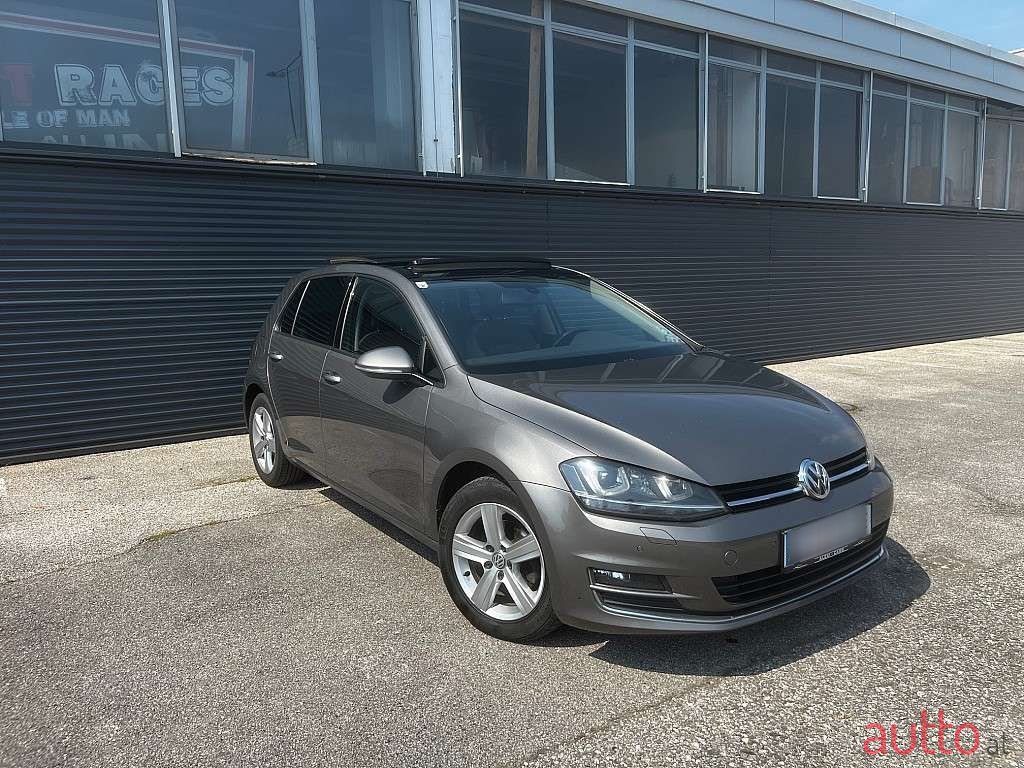 2015' Volkswagen Golf photo #5
