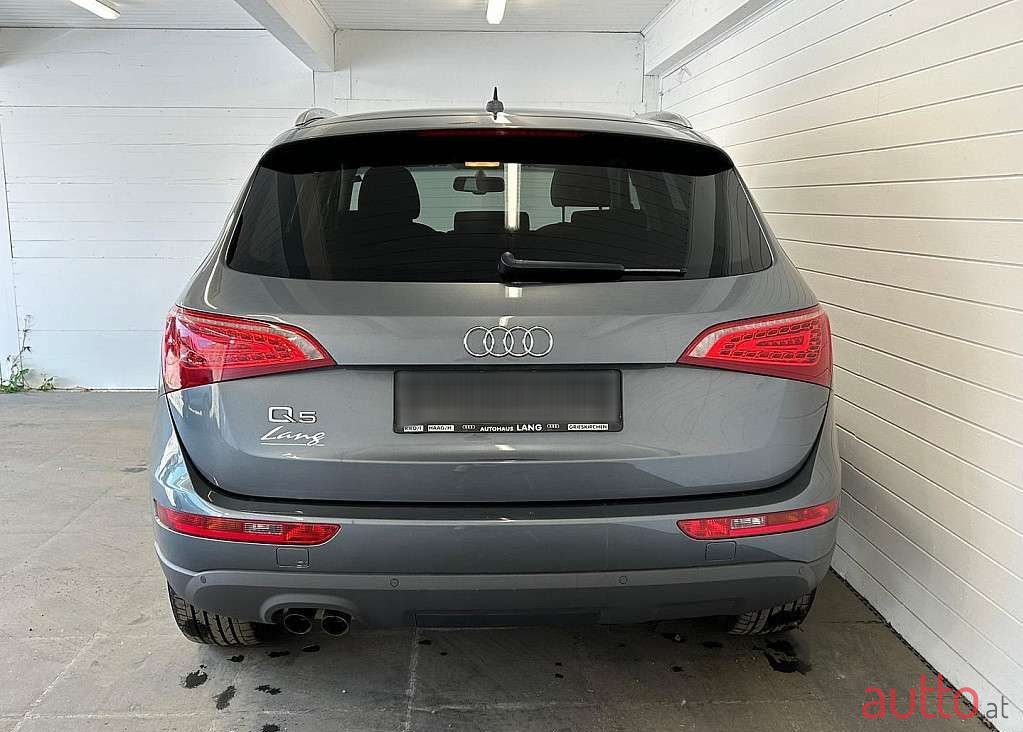 2012' Audi Q5 photo #5