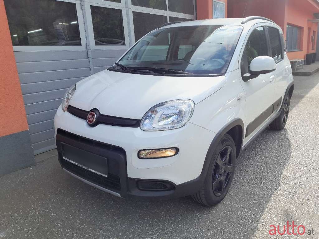 2015' Fiat Panda photo #1