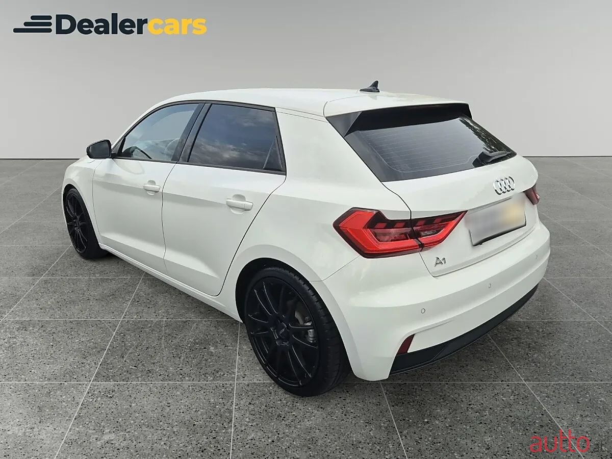 2023' Audi A1 photo #3