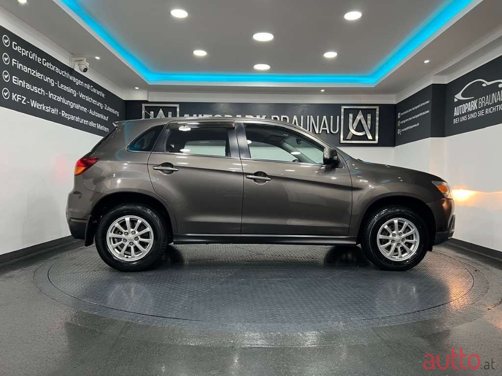 2012' Mitsubishi ASX photo #6