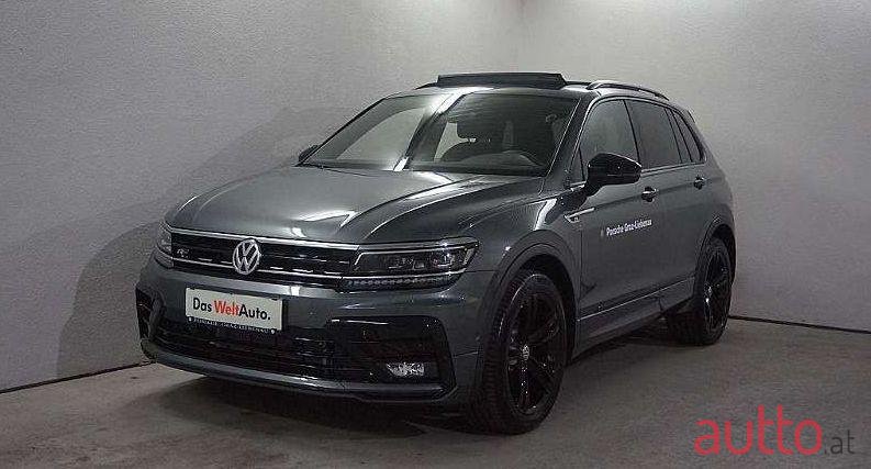 2018' Volkswagen Tiguan photo #3