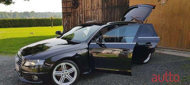 2010' Audi A4 photo #1