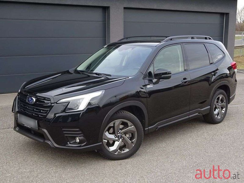 2023' Subaru Forester photo #1